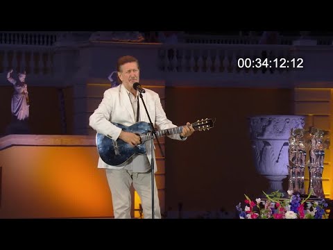 Видео: Олег Митяев - "Одноклассница". Фрагмент церемонии "Хрустальная Турандот" 21.06.2021 г.