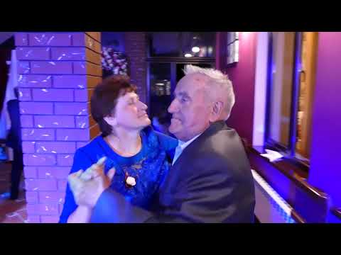 Видео: ВЕСІЛЬНИЙ ЗБІРНИК СТАРІ ПІСНІ ПРО ГОЛОВНЕ. МОНТАЖ І ПІДБІР ПІСЕНЬ @VESILLYASHOW