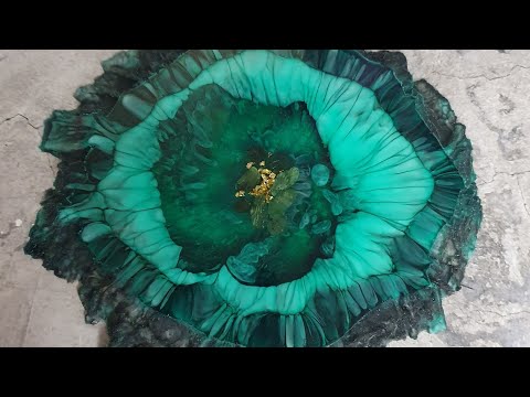 Видео: Подстаканник в технике "Дуэт" на средней эпоксидной смоле 🧚‍♀️попытка 2🤗