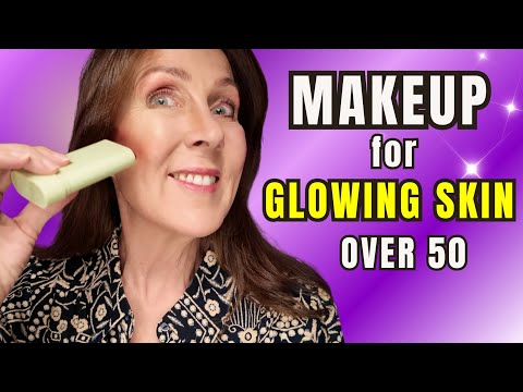 Видео: Быстрый и простой повседневный макияж для сияющей кожи после 50