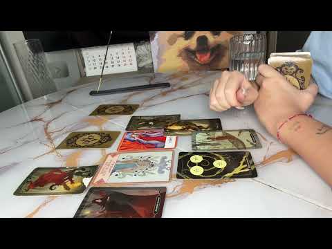 Видео: ❄️🩷Какой мужчина на пороге ? Будущий муж или парень ?￼❄️🩷