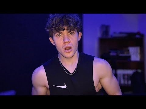 Видео: Джок притворяется ботаном, чтобы произвести на вас впечатление (ASMR)