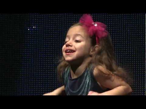 Видео: РАЗ ЛАДОШКА, ДВА ЛАДОШКА