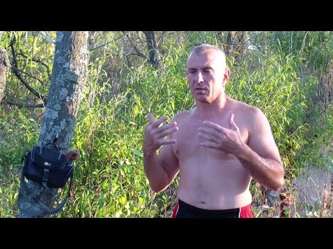 Видео: Почему текут слезы при ударе. Как научиться драться
