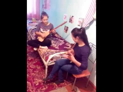 Видео: Комуз менен жандуу ун,  эмне деген таланттуу кыздар👍👍👍👍👍