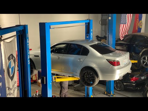 Видео: Стоимость замены сцепления на BMW E60 M5 V10 SMG и где это можно сделать￼