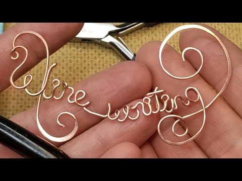 Видео: ПОСМОТРИТЕ, КАК Я ПИШУ ПРОВОЛКОЙ — научитесь делать буквы из проволоки
