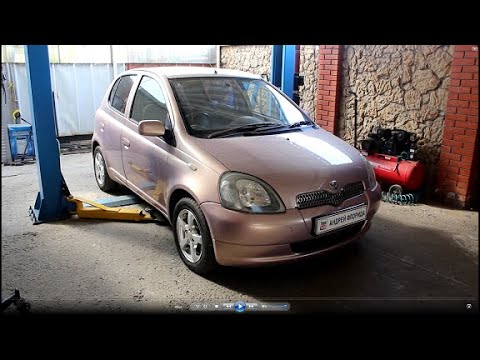 Видео: Замена картриджа задней подушки ДВС на Toyota Vitz Тойота Витц SCP10 2000 года