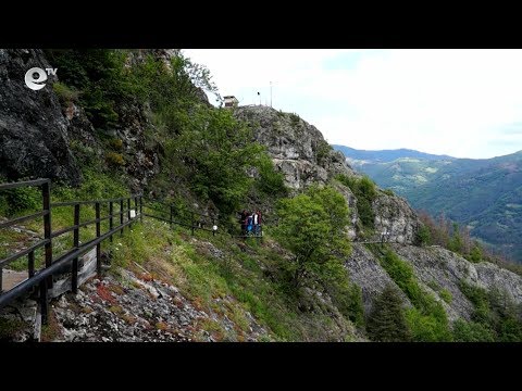 Видео: Пътувай с нас - Момчилова крепост