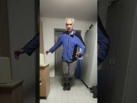 Видео: мой первый тест на равновесие 2 года 8 месяцев