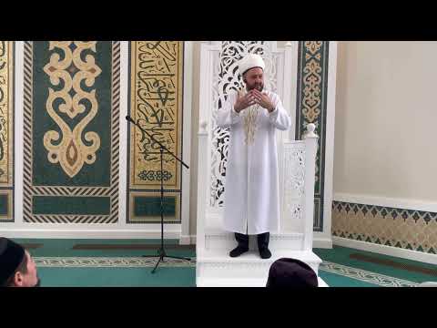 Видео: "Рауза" мәчетендә Рамиль хәзрәт Юнусов җомга вәгазен сөйләде.