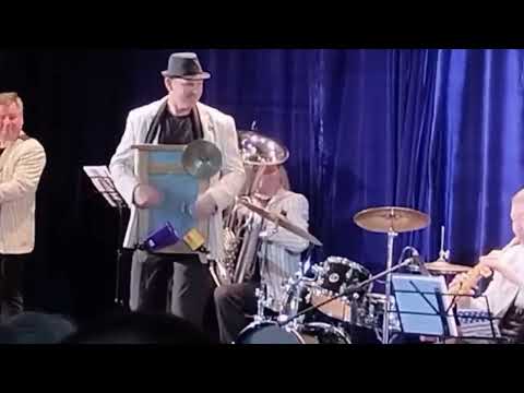 Видео: Сибирский Диксиленд Начало начал