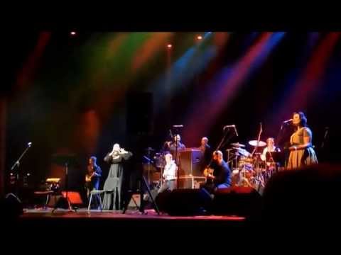 Видео: Елена Ваенга. Алматы 02.11.2014.