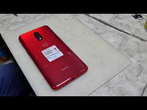 Видео: Oneplus 7 / Стекло целое а матрица лопнула?! Замена дисплея