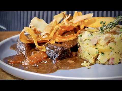 Видео: Лучшая говядина в вине! (Говядина по-бургундски)