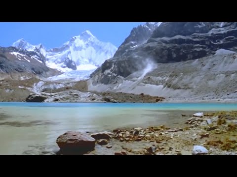 Видео: Ах, как долго, долго едем. Новелла Матвеева. Исполняют Н. Дудкина и Р Нур.