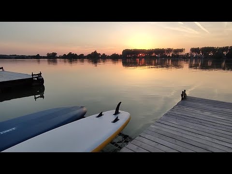 Видео: Сербия. Домик на плаву на реке Сава