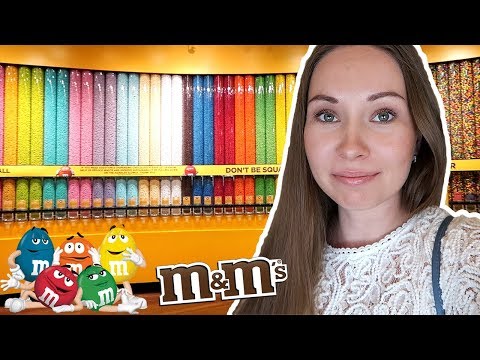 Видео: VLOG: СТЕНА ИЗ КОНФЕТ M&M's! Отель мафии!