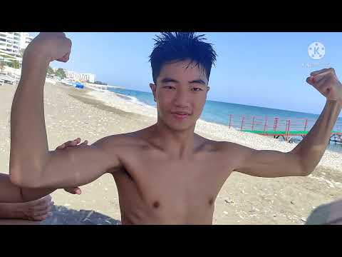 Видео: МИХАИЛ- Будущий ХУДОЖНИК! Нужен ВАШ СОВЕТ! Пошли на МОРЕ 🌊 Днем! Наловили РЫБЫ! АРНОЛЬД ШВАРЦ ОЛЕГ!