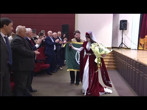 Видео: Къарачай Джашла - Лема Нальгиева. День возрождения Карачаевского народа.