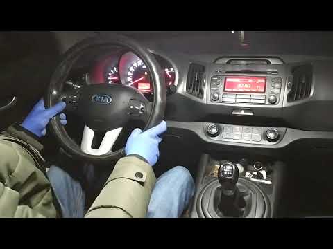 Видео: Круиз-контроль и управление магнитолой СРУЛЯ 😀 Kia Sportage