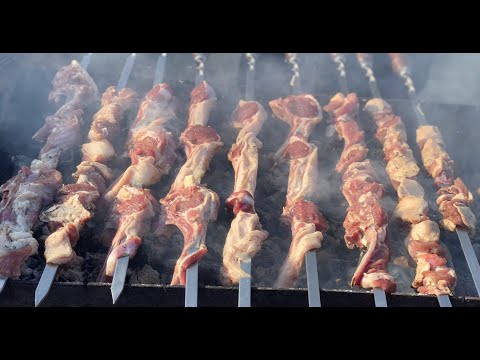 Видео: Шашлык из баранины! Как приготовить чтобы мясо таяло во рту!