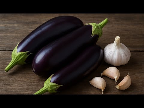 Видео: Баклажаны с чесноком. Рецепт, который вас приятно удивит.