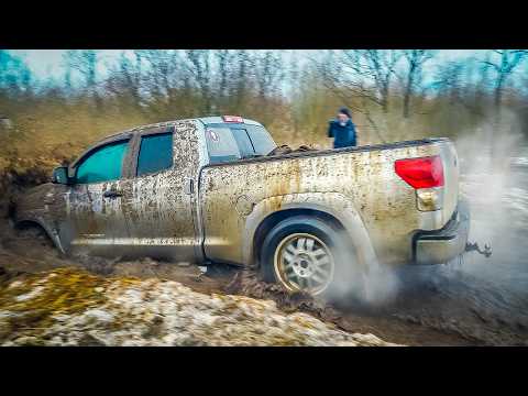 Видео: ПСИХИ на ГРУЗОВИКАХ против RANGE ROVER и TOYOTA TUNDRA на бездорожье