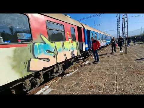 Видео: На централна гара Перник Разпределителна част 89 (Парен локомотив)