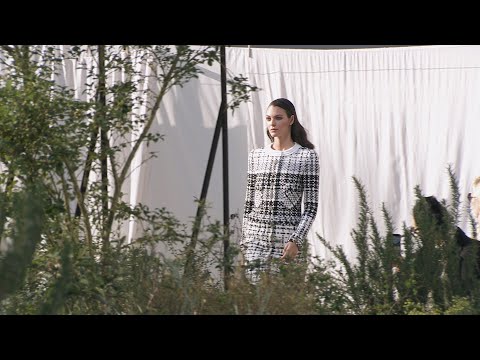 Видео: Haute Couture Весна-Лето 2020 – Показы CHANEL