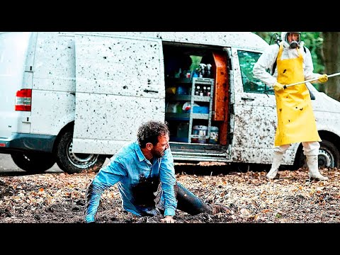 Видео: Этот мужик наказывает всех, кто хамит ему на дороге и не извиняется