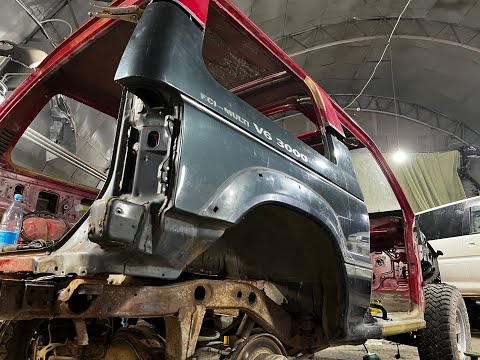 Видео: Восстановление mitsubishi pajero 2 (ЧАСТЬ 6. Переварка бочины по стойкам. Снятие кузова. Распил).