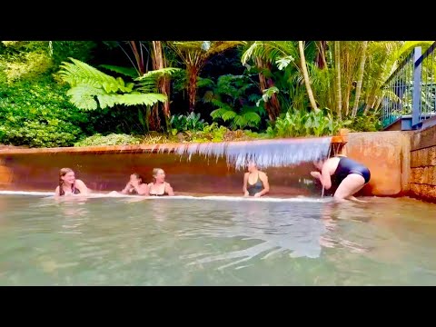 Видео: Удивительная сауна-шторка в горячих источниках, я  пробралась с телефоном и сняла для вас это чудо!