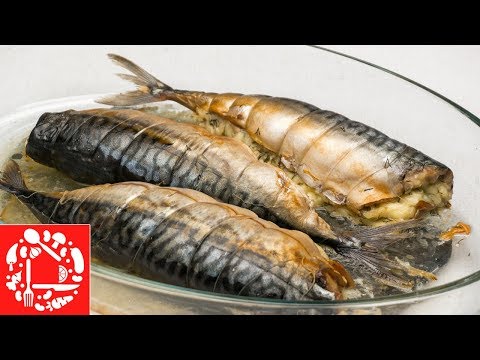 Видео: Вкуснейшая закуска на праздничный стол! Легкий рулет с сыром из скумбрии!