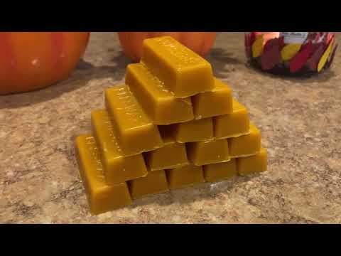 Видео: Получение пчелиного воска из сот