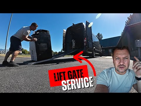 Видео: Обслуживание подъемных ворот в фургоне Sprinter