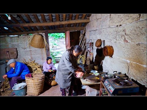 Видео: рыбоводство в ЗАБЫТОЙ деревне, рецепт острой рыбы