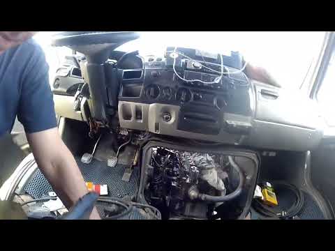 Видео: Замена маслосъёмные колпачки. Газ Валдай.