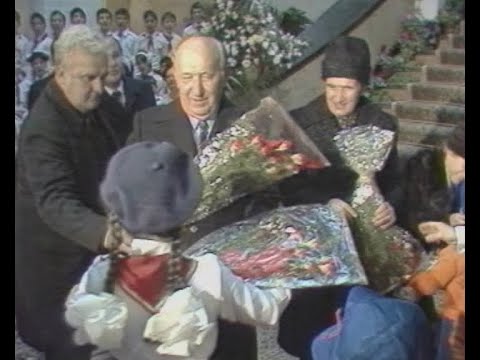 Видео: СРЕЩА НА ТОДОР ЖИВКОВ И НИКОЛАЕ ЧАУШЕСКУ В РУМЪНИЯ И РУСЕ В ЕДИН ДЕН (1986)