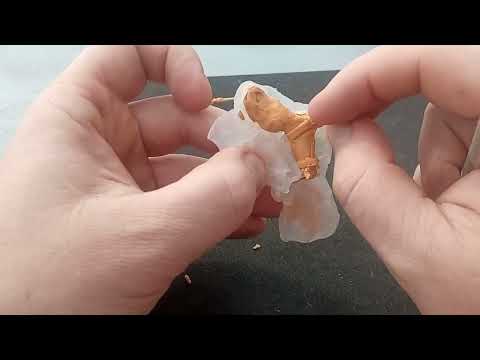 Видео: Руки С Оружием Минотавра/Великана/Когти/Вскрытие Формы/ Литье/Скульпт/Пластилиновая Мастер Модель
