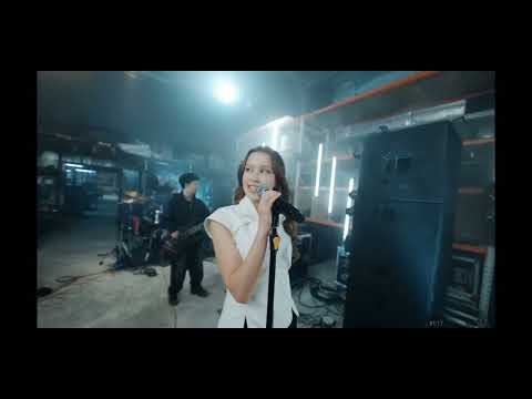 Видео: Силуэт полная версия #ваня дмитриенко#ваня#дмитриенко#силуэт#песня