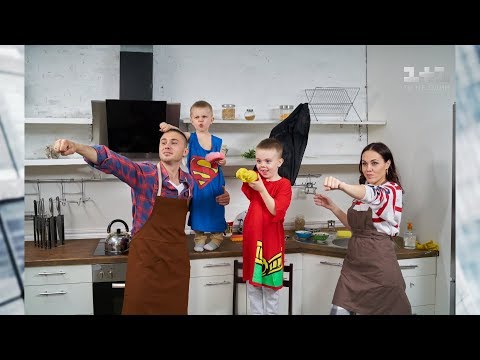 Видео: Как Тарас Тополя приучает сыновей к музыке