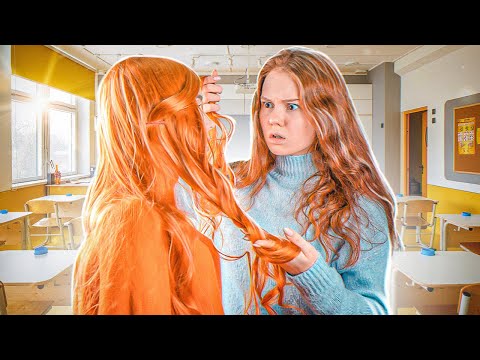 Видео: КОНКУРЕНТКА! В ШКОЛУ пришла ДЕВОЧКА - ТОЧНАЯ КОПИЯ МАШИ!