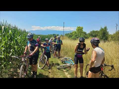 Видео: По черните пътища и ниви около София