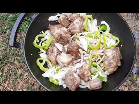 Видео: БУГЛАМА из Бычьих Хвостов МЯСО в КАЗАНЕ. DANA GUYRUGUNDAN BUĞLAMA ENG SUB