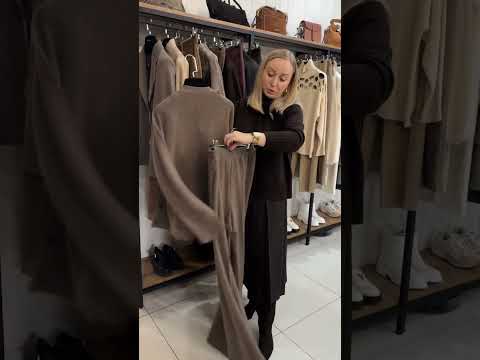 Видео: Наша большая финальная поставка MM WEEKEND и S’MAXMARA уже ждет Вас в бутик ЛОВИНИ 