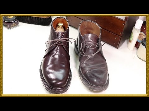 Видео: [ASMR] Очистить 'ALDEN' Cordovan chukka boots - VeTiVeR