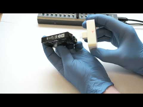Видео: Как использовать устройство для сброса чипов для принтеров Epson XP и WF