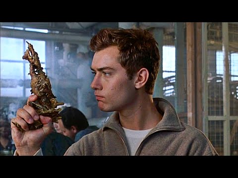 Видео: Они собирают пистолет из костей и внутренностей рыбы, чтобы их не засекли. Краткий пересказ