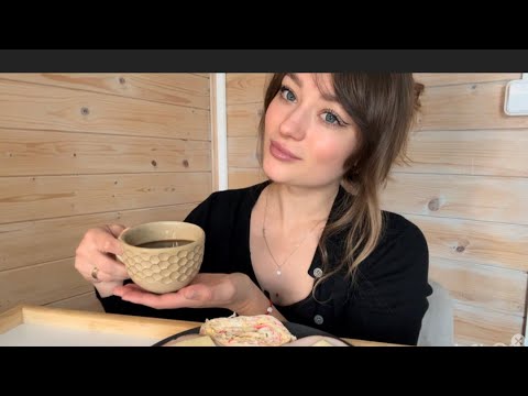 Видео: Mukbang | Мукбанг кофе с бутербродами и рулетиком. Вопрос от подписчицы.